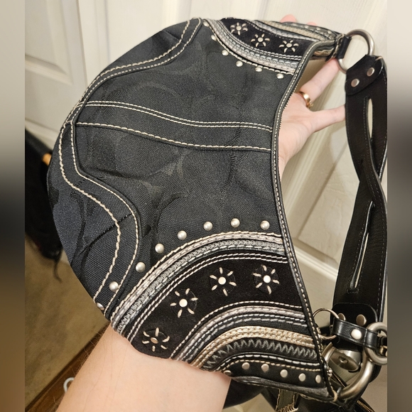 Coach limited edition black soho jacquard studded grommet hobo handbag purse - Picture 3 of 15